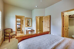 Hot Tub & Mtn-view Deck: Townhome in Eden