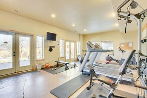 Hot Tub & Mtn-view Deck: Townhome in Eden