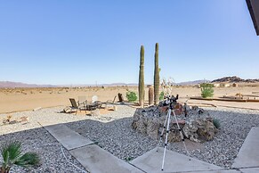 Hiker's Paradise: Twentynine Palms Home w/ Deck!