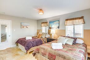 Hiker's Paradise: Twentynine Palms Home w/ Deck!