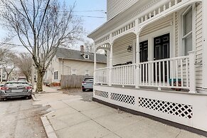 1 Mi to Dtwn: Pet-friendly Providence Apt w/ Yard