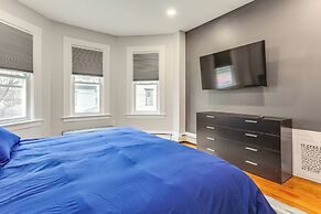 1 Mi to Dtwn: Pet-friendly Providence Apt w/ Yard