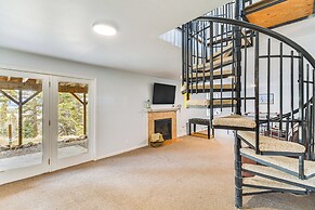 9 Mi to Fairplay Beach: Mountain-view Getaway!