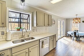 9 Mi to Fairplay Beach: Mountain-view Getaway!