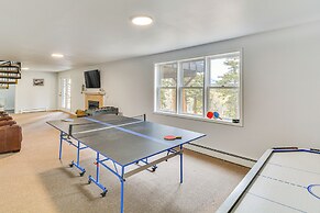 9 Mi to Fairplay Beach: Mountain-view Getaway!