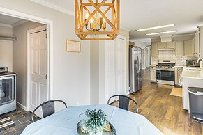 9 Mi to Fairplay Beach: Mountain-view Getaway!