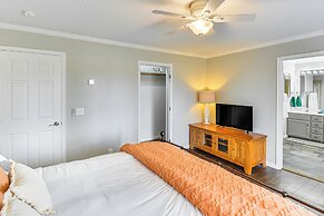 9 Mi to Fairplay Beach: Mountain-view Getaway!