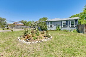 Steps to Beach & Ropes Park: Home w/ Large Yard