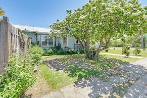 Steps to Beach & Ropes Park: Home w/ Large Yard