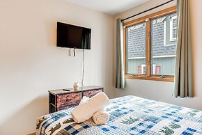 Lake Access & Game Room: Cabin in Pocono Mtns