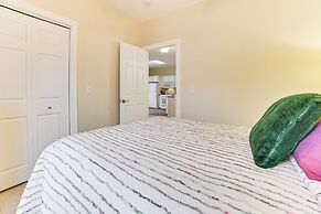 Hidden Gem: Steps to Lake Michigan & Downtown!