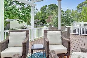 Hidden Gem: Steps to Lake Michigan & Downtown!