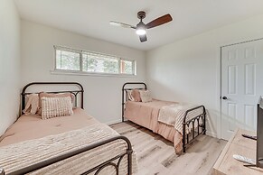 Convenient Family-friendly Location: Texarkana Gem