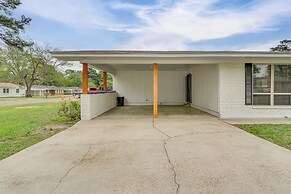 Convenient Family-friendly Location: Texarkana Gem