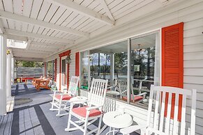 Steps to Pine Hollow Reservoir: Home w/ Fire Pit!