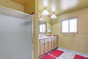 Steps to Pine Hollow Reservoir: Home w/ Fire Pit!