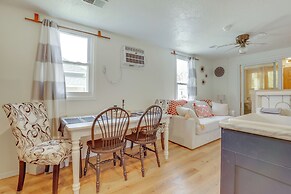 Walk to Memorial Stadium: Family Home w/ Patio