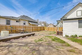 Walk to Memorial Stadium: Family Home w/ Patio