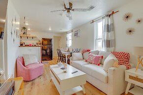 Walk to Memorial Stadium: Family Home w/ Patio