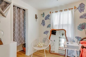 Walk to Memorial Stadium: Family Home w/ Patio