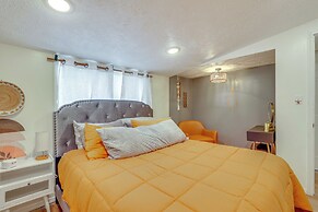 Walk to Memorial Stadium: Family Home w/ Patio