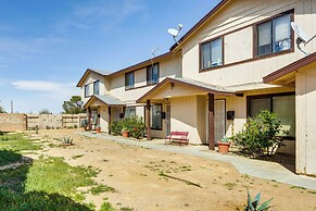 Patio & Mtn Views: Family Gem in California City