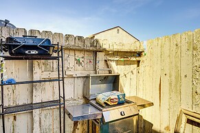 Patio & Mtn Views: Family Gem in California City