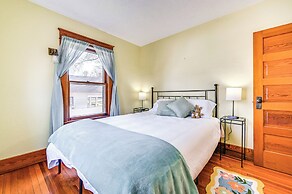 'chestnut Hill' Vintage Farmhouse w/ Deck & Yard