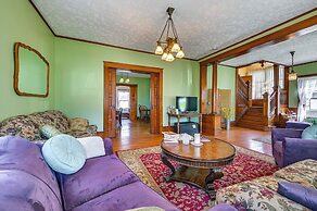 'chestnut Hill' Vintage Farmhouse w/ Deck & Yard