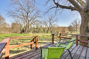 'chestnut Hill' Vintage Farmhouse w/ Deck & Yard