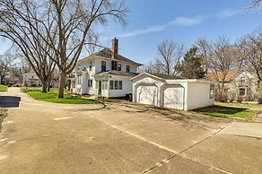 'chestnut Hill' Vintage Farmhouse w/ Deck & Yard