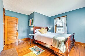 'chestnut Hill' Vintage Farmhouse w/ Deck & Yard