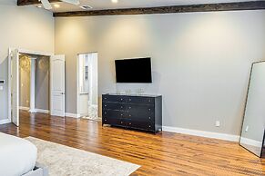 Outdoor Oasis & More: Group Getaway in Porterville