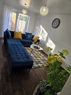 Tranquil Getaway in Wolverhampton - Perfect for Relaxation