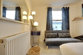 Top Floor Apartment in South Parade Pier