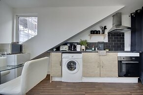 Top Floor Apartment in South Parade Pier