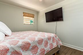 Sunny Side Up Ii - 320 Port Royal St 3 Bedroom Home