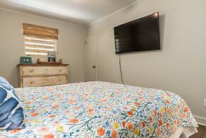 Sunny Side Up Ii - 320 Port Royal St 3 Bedroom Home