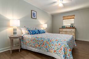 Sunny Side Up Ii - 320 Port Royal St 3 Bedroom Home