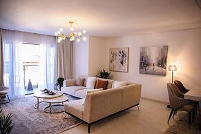 Grand Premiere 2 Bed by YourHost