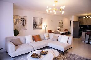 Grand Premiere 2 Bed by YourHost