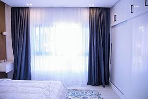 Grand Premiere 2 Bed by YourHost