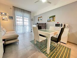 Modern Apartment Close to the Beach