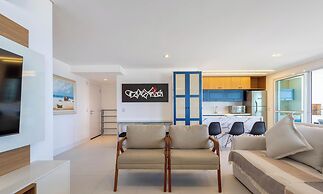 Seafront Condominium With Pool - SHC