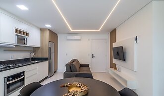 Seafront Condominium With Pool - SHC