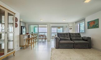 Seafront Condominium With Pool - SHC