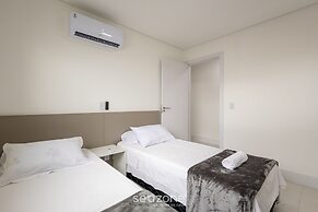 Seafront Condominium With Pool - SHC