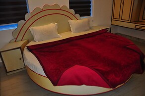 Hotel PNR International