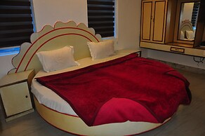 Hotel PNR International