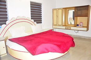 Hotel PNR International